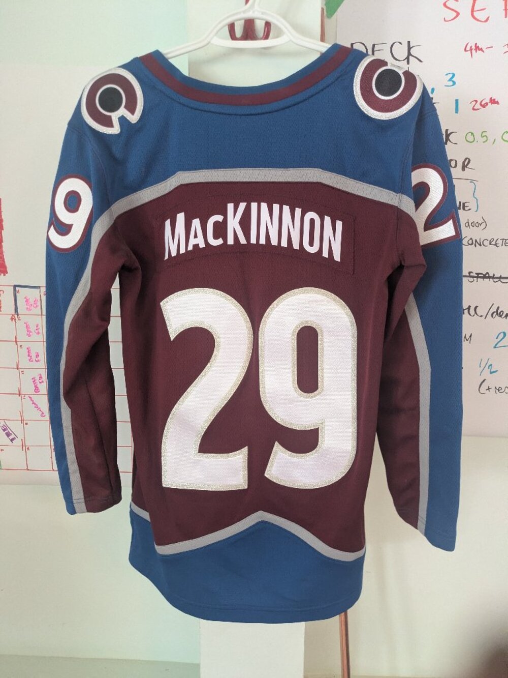 Nathan MacKinnon #29 Colorado Avalanche Fanatics Women’s Jersey S